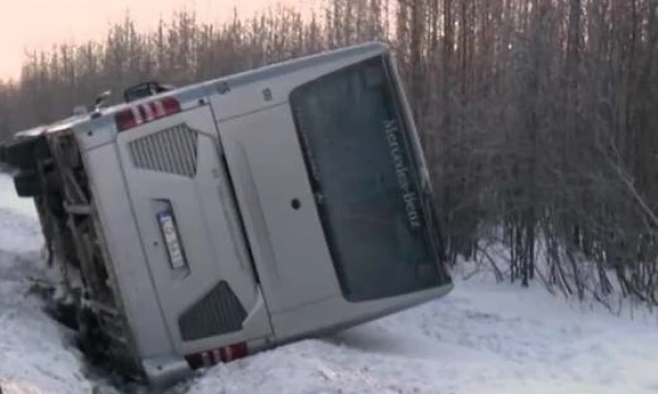 The driver had to deliberately drive into the ditch – new details of the bus accident on the Ventspils highway