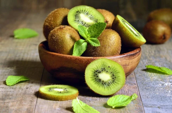 Nutritionists explained why it's better to eat kiwi with the skin