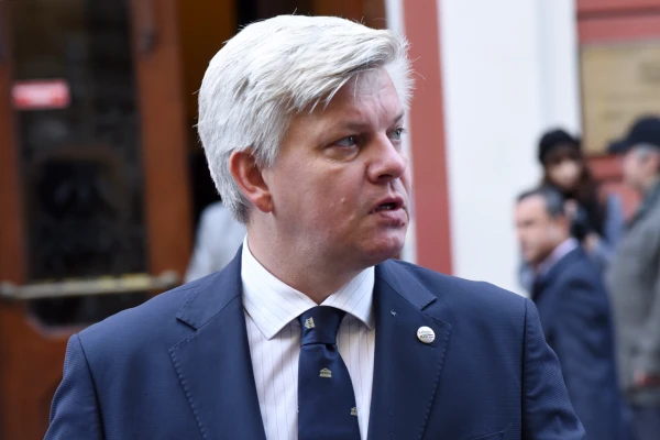 The USA is Moving Towards Dictatorship