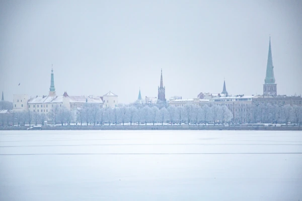 Don’t even hope! The next week also promises to be cold