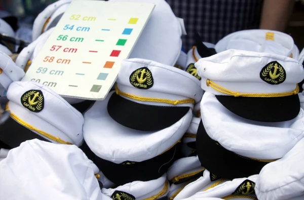 Despite 'non-maritime' salaries, the number of sailors in Latvia is decreasing