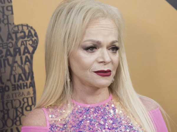 How much longer can this go on? Larisa Dolina's director called for an end to the singer's bullying