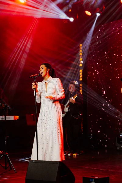 A Solo Concert by Popular Cover Artist Evelina Vyshkin and the Band PopKorn Will Take Place in Riga