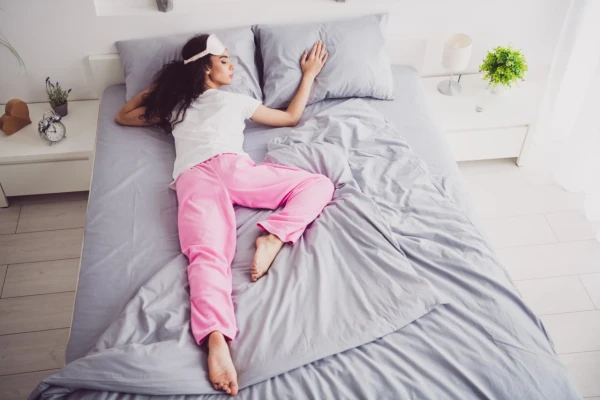 The Most Harmful Sleeping Positions: 'Pencil' vs. 'Tyrannosaurus'