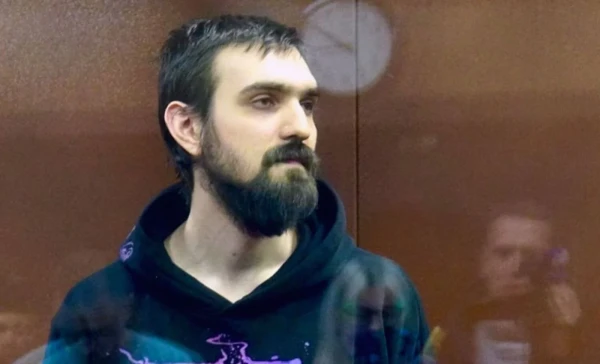 Comedian Artemy Ostanin Sentenced to 5 Years and 9 Months for Jokes about a 'Participant of the Special Military Operation'