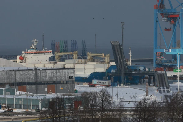 Estonia Released the Banana Ship with a Russian Crew That Was Stormed at Night