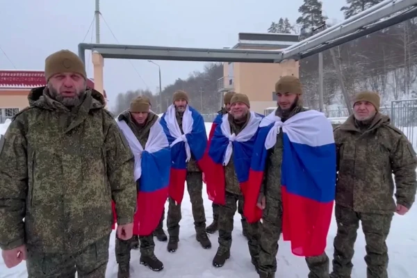 20 Chechens Returned from Ukrainian Captivity. They Said They Surrendered Without a Fight