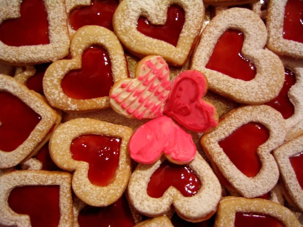 Sweet Valentine: How to Bake Heart-Shaped Cookies by Yourself