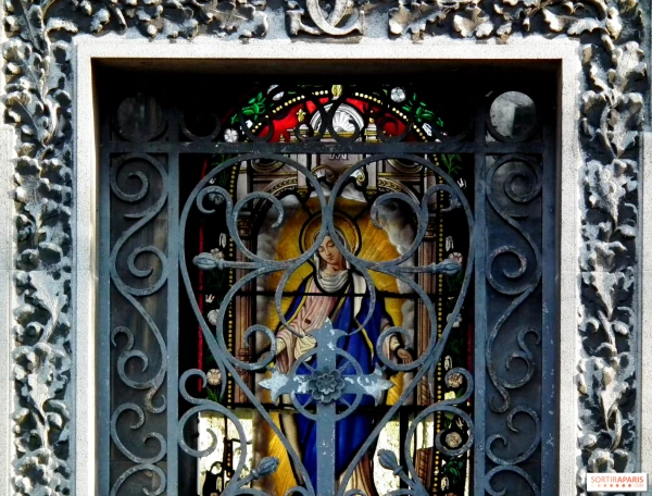 За стальными решетками сокрыты старинные знания.