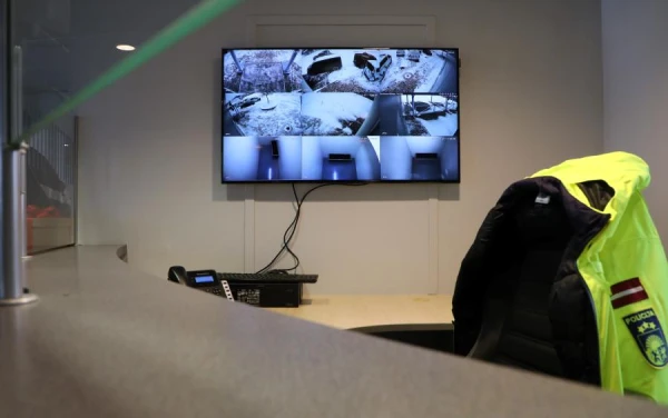 Taxi, Cat in a Tree and 'What Time Is It': 43% of Calls to 112 Are Not Emergency