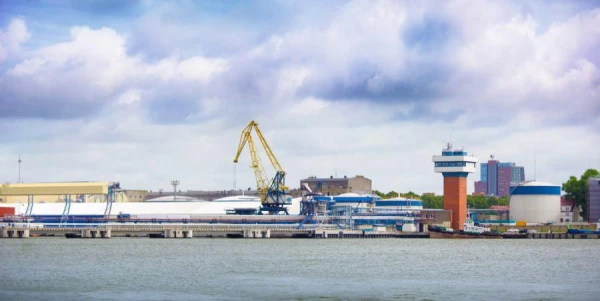 Do they have a different geopolitics? - The Port of Klaipeda handles more, the Port of Riga less