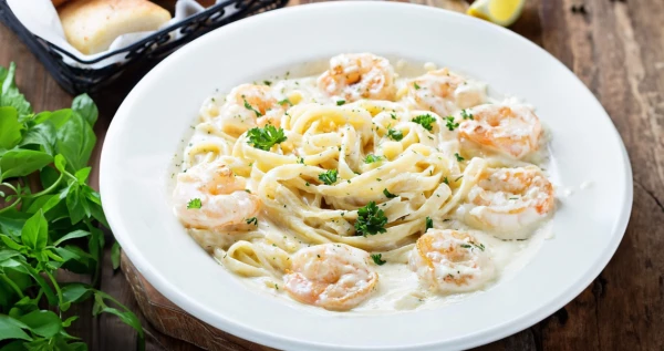 Restaurant Dish in 15 Minutes: Pasta with Shrimp That You Can't Get Enough Of