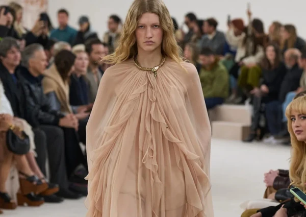 The Taste of Freedom: Boho Blouses That Will Be Relevant in Spring and Summer