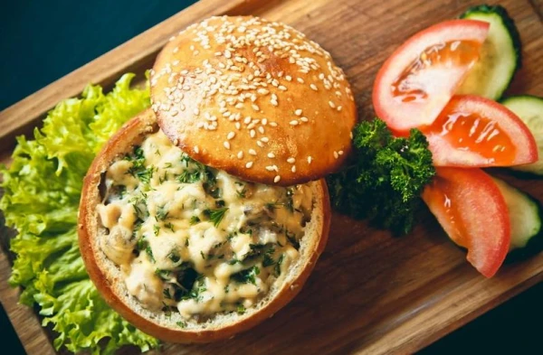 Julienne in Buns - The Perfect Snack for Any Occasion