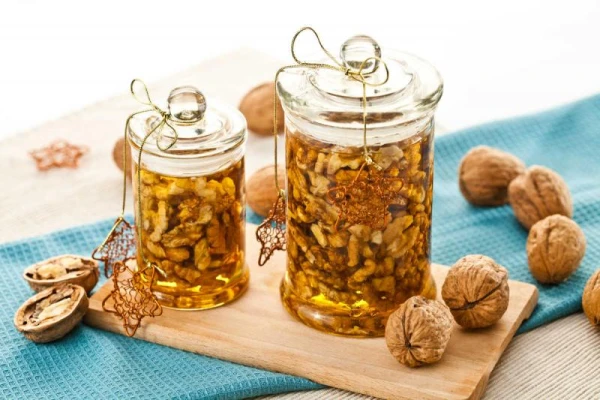 Walnuts with Honey: A Healthy Dessert and Healing Remedy