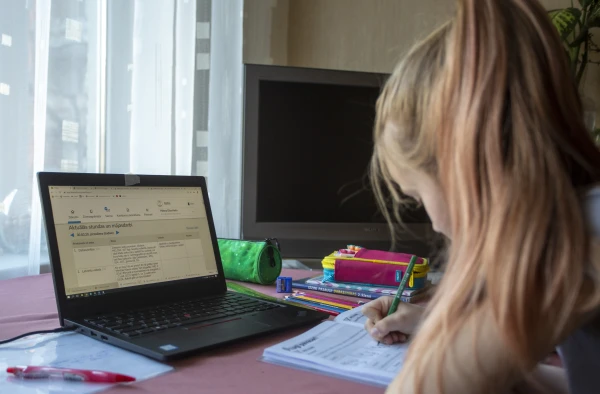 The Saeima has determined when remote learning will be banned in primary classes