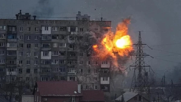 Уличные бои в Мариуполе.