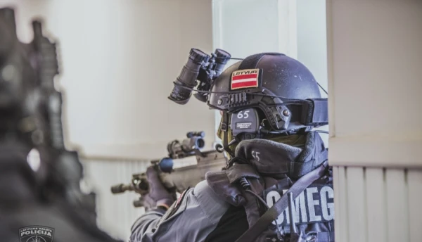 They are looking for anti-terrorism fighters in Kipsala: those over forty will not be accepted