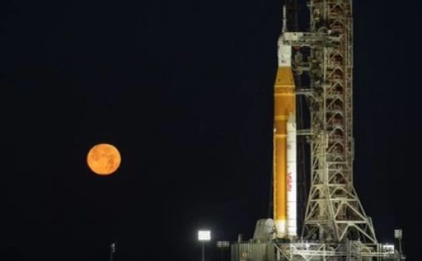 NASA's Moon Mission Delayed Due to New Rocket Issue