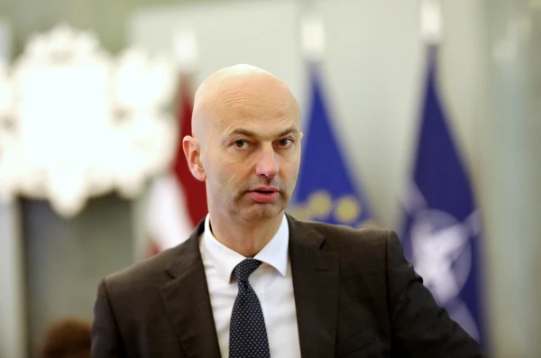 Politics is very ruthless: you can be thrown at any moment