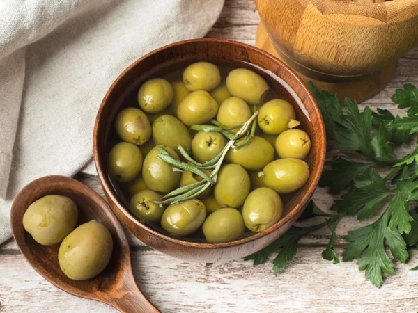 What Happens to Your Body When You Eat Olives Every Day