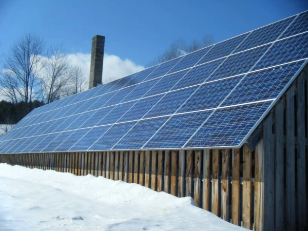 Winter Sun Does Not Warm the Wallet: Why Solar Panels Do Not Reduce Bills