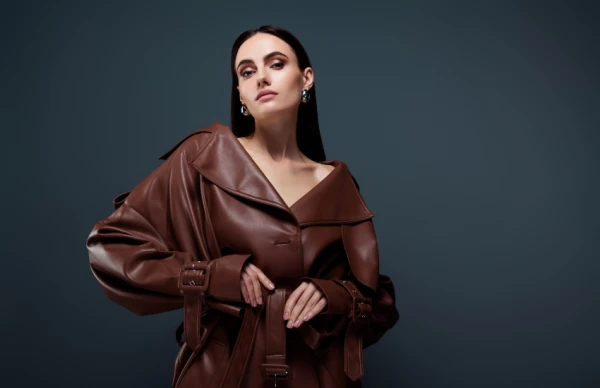 Spring 2026: Dark Brown Trench Coats Replace Beige on the Streets of Paris