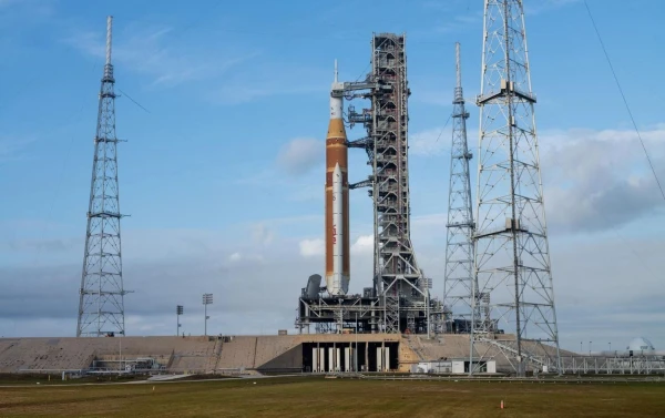 Старт опять отложен.