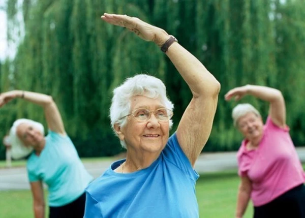 Exercises and Protein Help Maintain Independence in Dementia