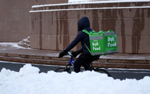 Couriers in Latvia - like 'long-distance waiters'. Restaurants won't survive without them
