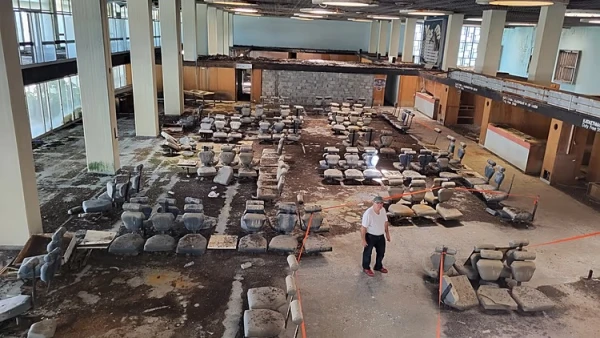 Здесь все замерло, как в день начала войны.