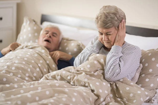 Elderly Man Blamed Headaches on Snoring and Found to Be Terminally Ill