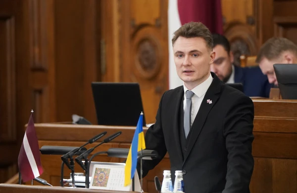 Deputies Want to Ban Advertisements in Russian