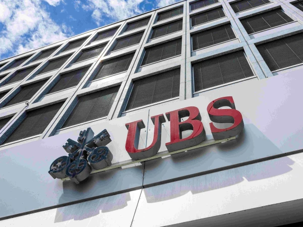 UBS Swiss Bank Advises Investing in Builders Rather Than Programmers