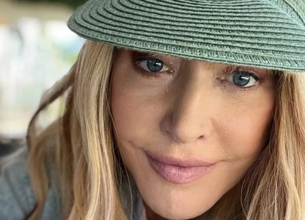 Signature Phrase and Warm Words: Alla Pugacheva Welcomed Spring with a Message to the Public