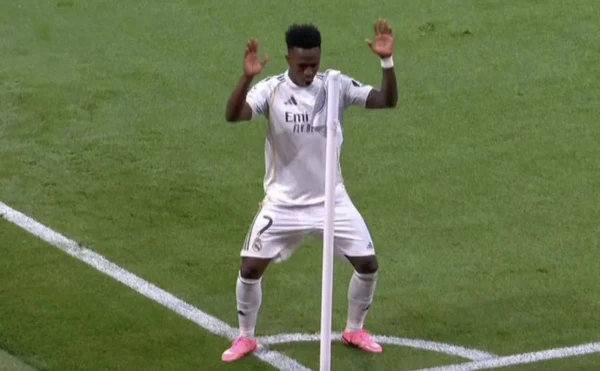 Infantino on the Vinicius scandal: if a player covers his mouth and says something with a racist undertone, he should be sent off