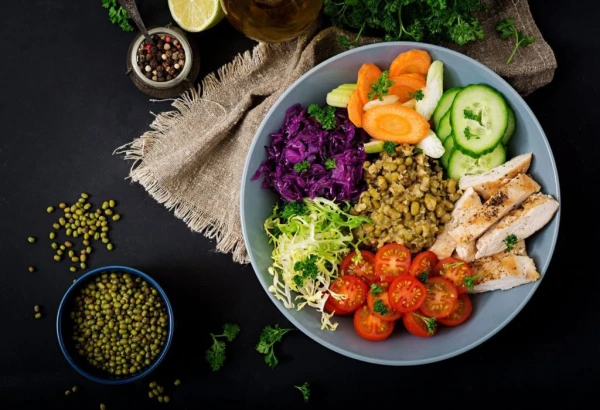 Three meals are not the limit: nutritionist tips on how and why to eat up to six times a day