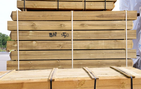 A man and his company were fined 70,200 euros for importing timber from Russia