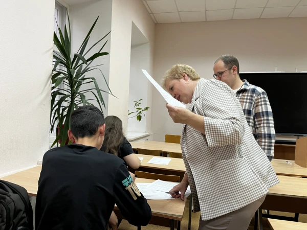 It’s Bad When a Teacher Understands Russian Speech: The Director of a Latvian School Explains Why