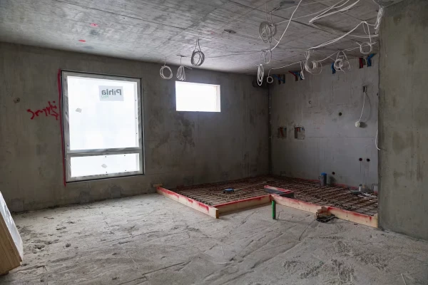 Пока что покупатель не нашелся.