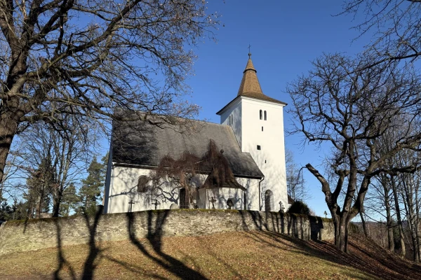 Многие церкви остались от изгнанных немцев.