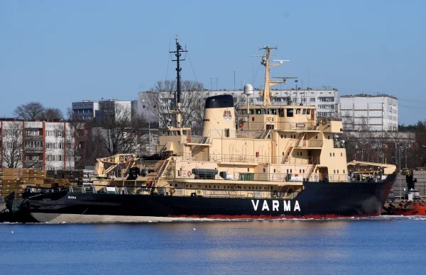 The icebreaker Varma has serviced 148 vessels to date