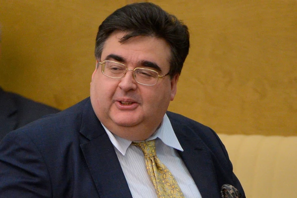 Политик настаивал, что является внебрачным сыном Андропова.