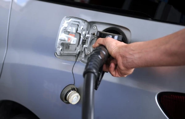 Freezing fuel prices is not a solution: economists suggest changing the excise tax