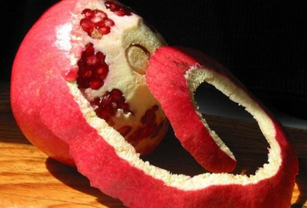 Can Pomegranate Peels Be Brewed? Health Benefits and Uses