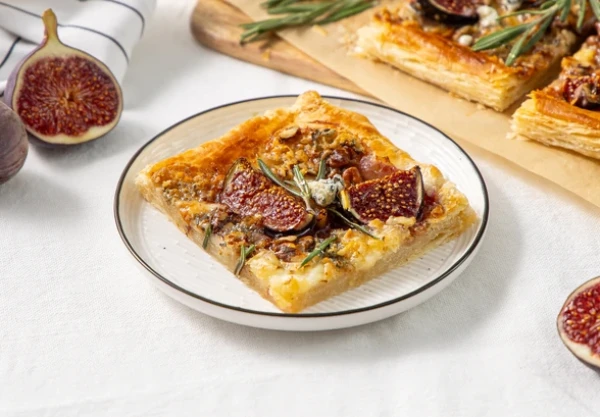 Exquisite Taste, Simplicity in Preparation: Making Fig and Cheese Pie