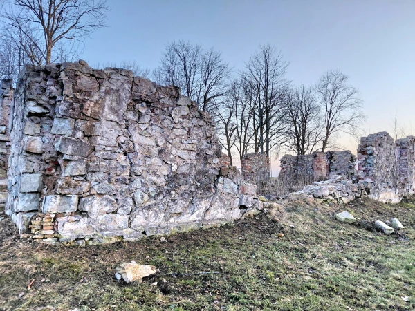 Мельничный пруд во всей своей красе. Фото автора.