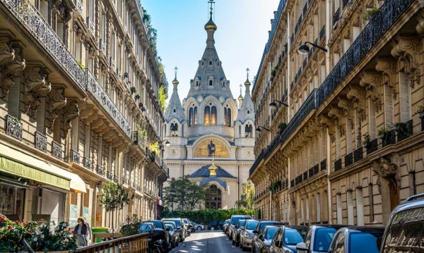 Кафедральный собор Александра Невского в Париже.