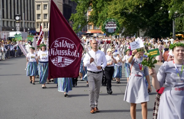 Saldus Secondary School Strengthens the Study of the Russian Language. What Does the Principal Say?