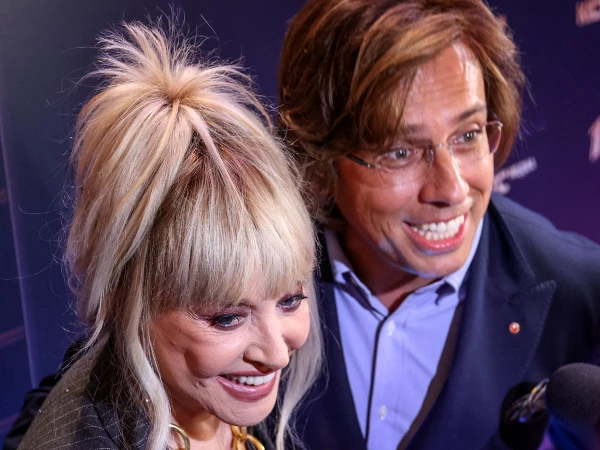 Ты и я, мы оба - правы.